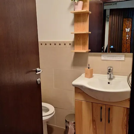 Kompleks wypoczynkowy Hiska Ela 109 *